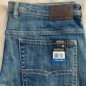 Jeans by Buffalo David Bitton